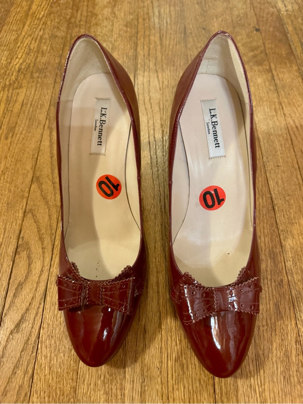 LK Bennett Burgundy Patent Leather Bow-Trim Pumps - 41